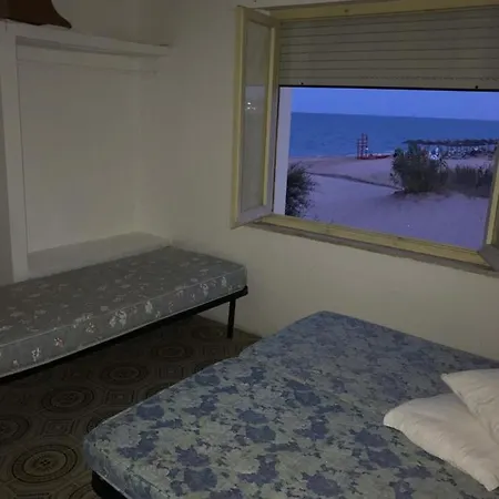 Virgola Zero Holiday Beach Apartment *