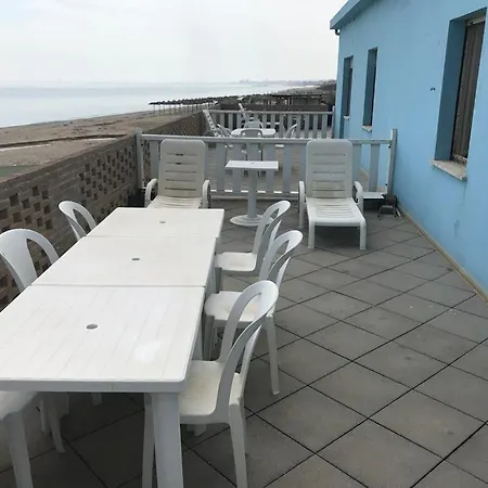 Virgola Zero Holiday Beach Apartment Porto Potenza Picena